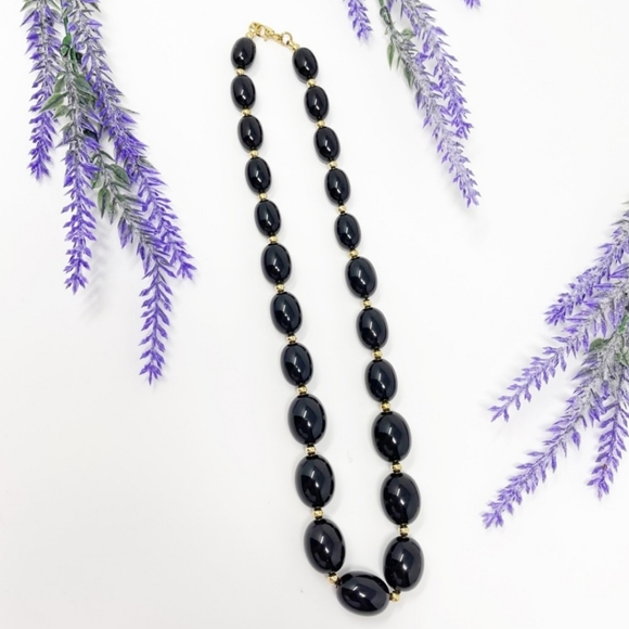 Vintage Signed Monet Black Oval Beaded Basic Classic Art Deco Necklace - Picture 1 of 5